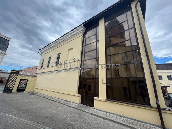 Офис с парковкой