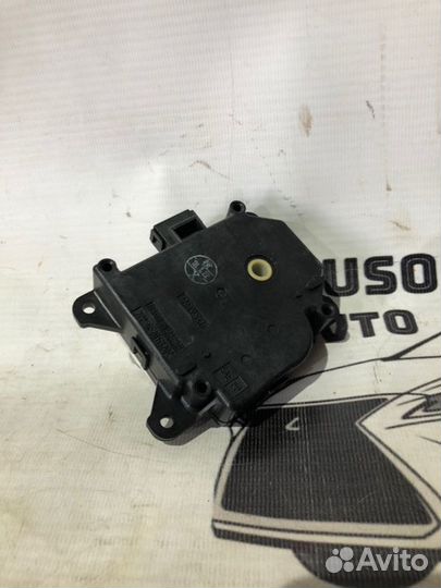 Сервопривод заслонок печки Lexus Rx 350 DBA-GGL10W