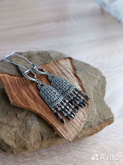 Серебряные серьги с черным ониксом