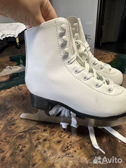 Коньки фигурные детские 29 размер