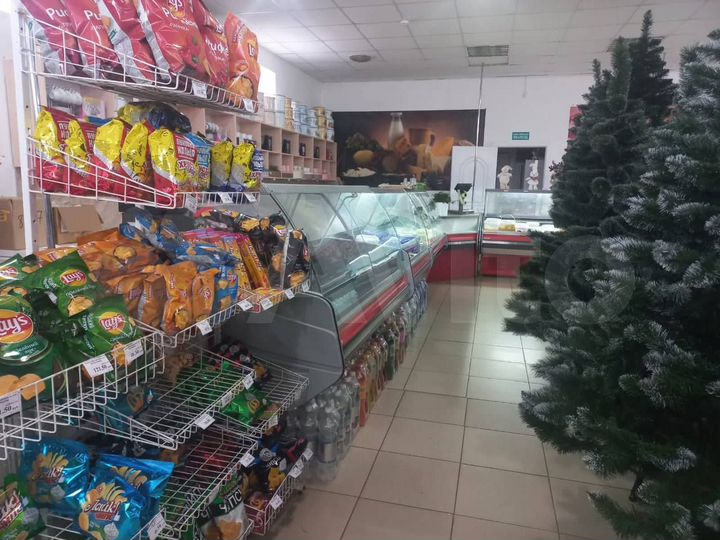 Магазин 757 м²