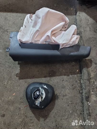 Сработавшие подушки безопасности рено дастер