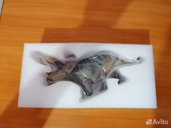 Продаю фигурку Трицератопса от фирмы haolonggood