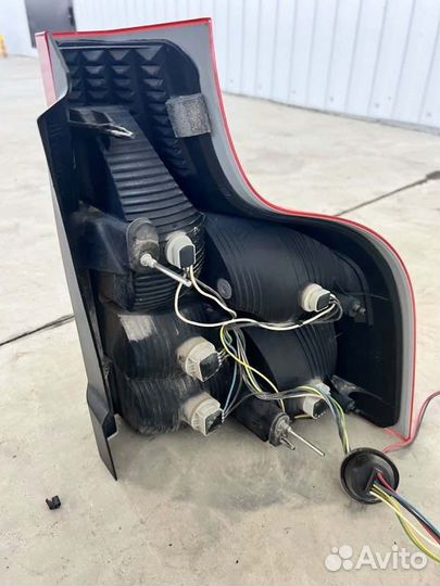 Фонарь задний задний левый Volvo Xc90