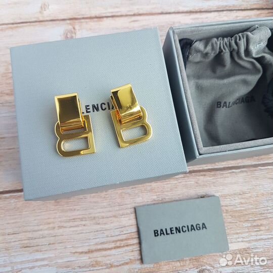 Серьги Balenciaga B