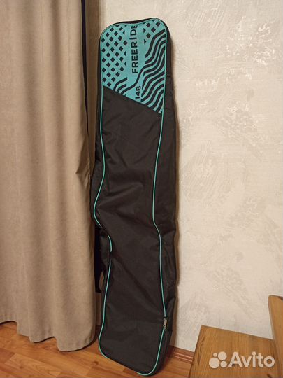 Сноуборд с чехлом