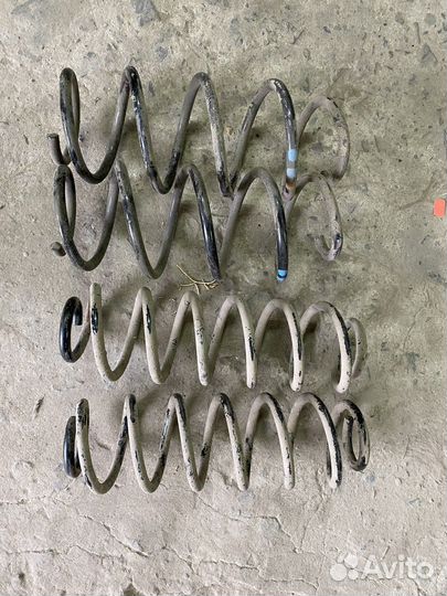 Пружины VW Jetta 6