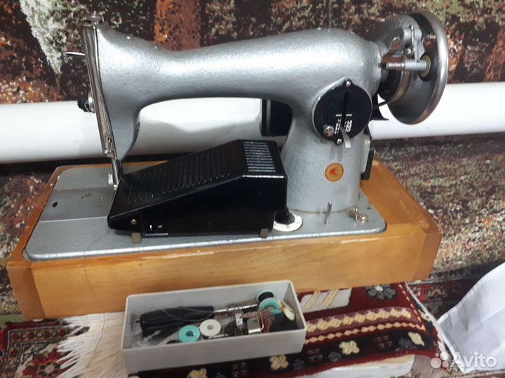 Швейная машина