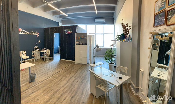 Аренда рабочего места мастера маникюра