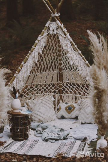 Виг вам из бамбука с макраме