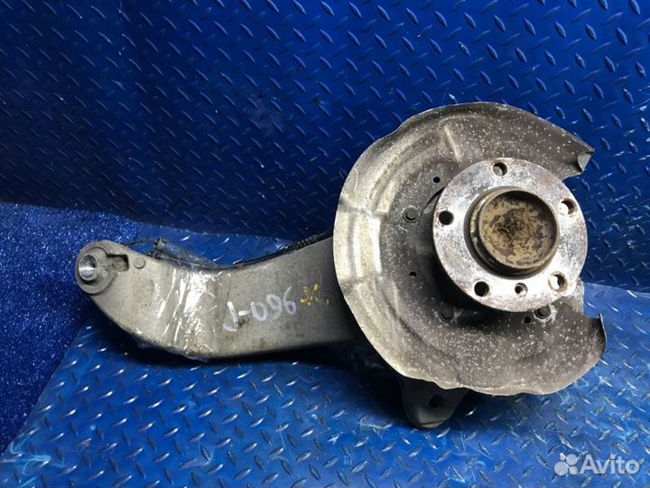 Кулак ступица задний левый Mini Countryman R60