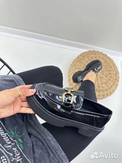 Лоферы женские новые