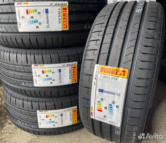 Pirelli P Zero PZ4 285/40 R21 109Y