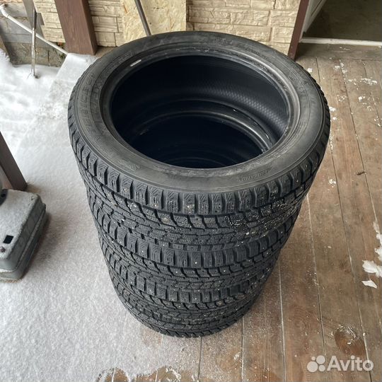 Dunlop SP Winter Ice 01 215/50 R17