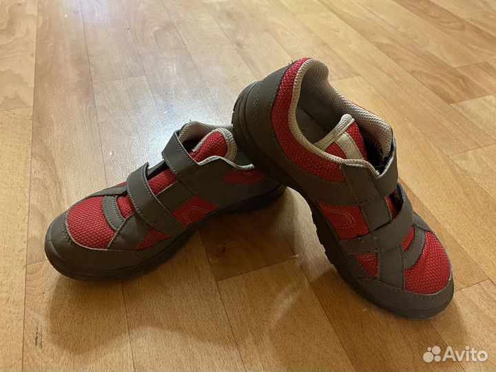 Кроссовки для девочки