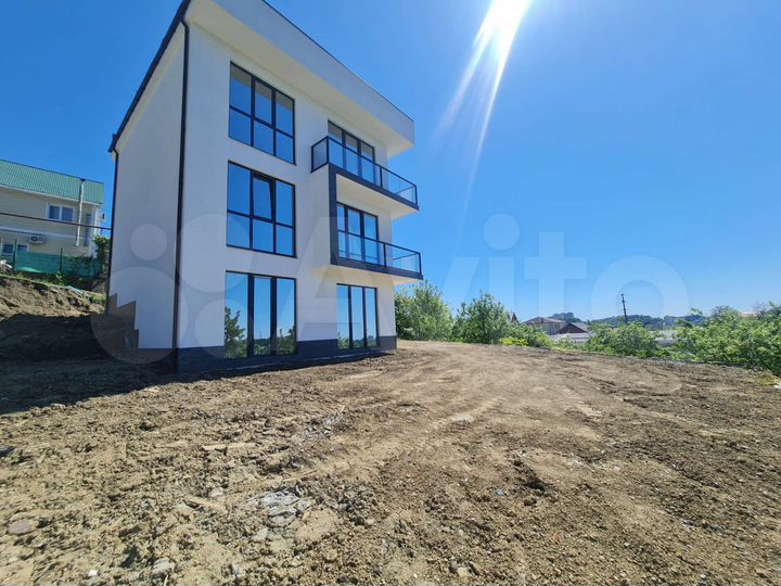 Дом 216 м² на участке 5 сот.