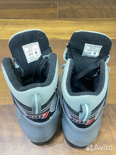 Беговые лыжи