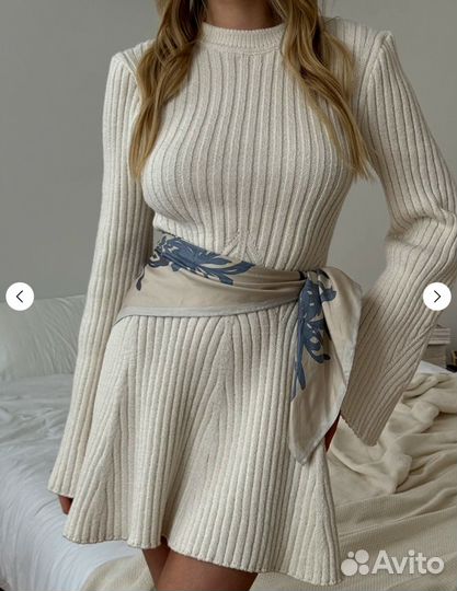 Платье из petelki