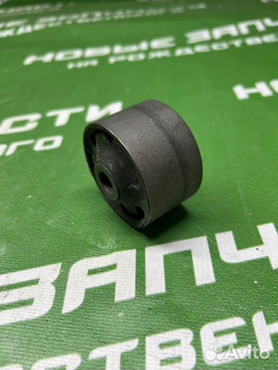 Сайлентблок балки Audi 100 1990