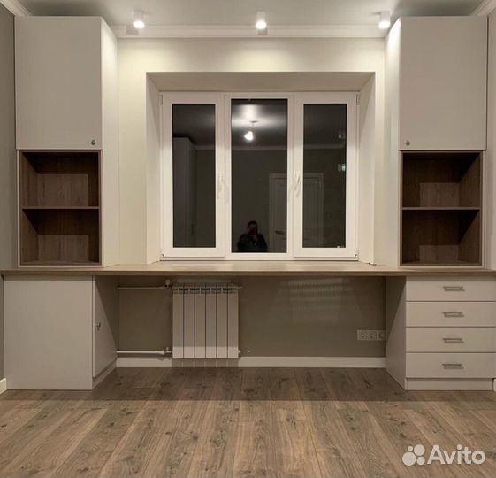 Рабочая зона у окна