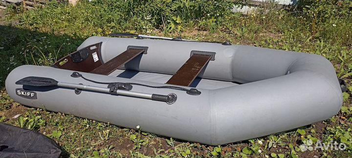 Лодка Skiff 290 килевая