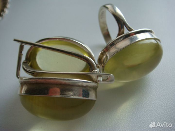 Серебряное кольцо