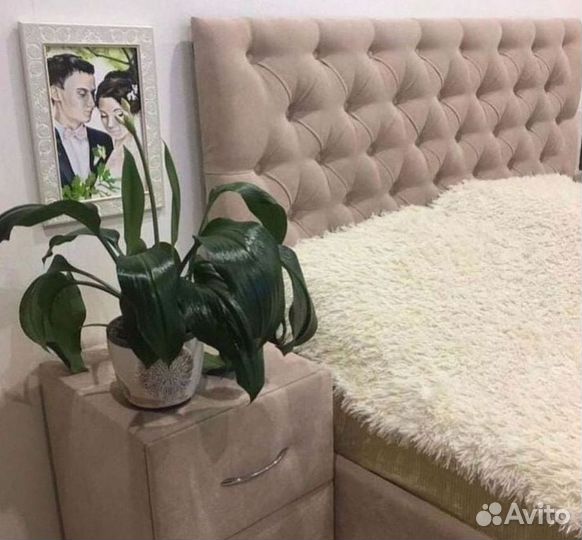 Двухместная мягкая кровать