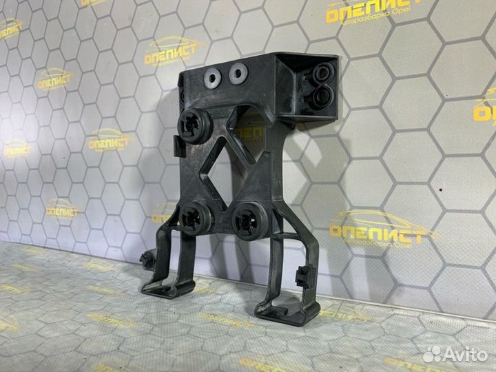 Кронштейн радара Mercedes Cla 45 Amg 117 133 2013