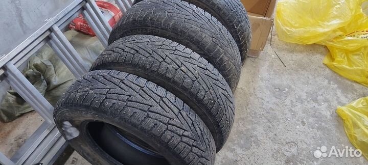 Nexen Winguard WinSpike SUV 215/70 R16 100T