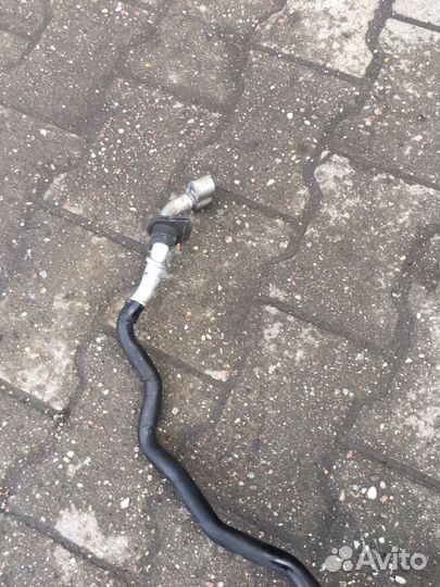 7l0820743f VW Touareg Трубка кондиционера