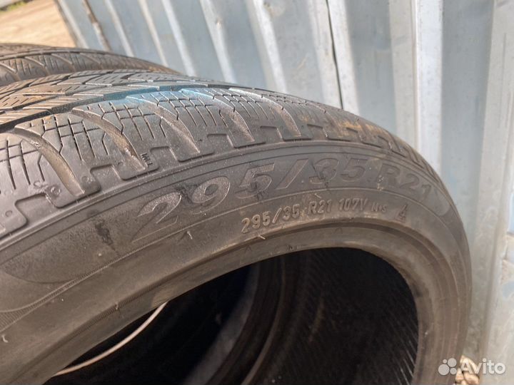 Pirelli Scorpion Winter 265/40 R21 и 295/35 R21