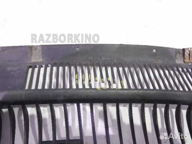 Водосток лобового стекла (жабо)