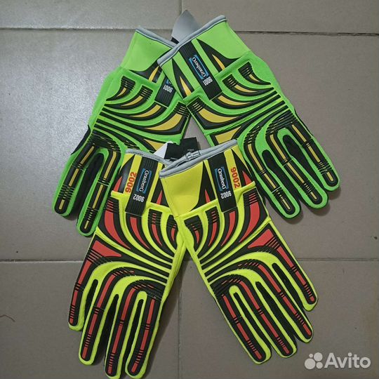 Противоударные перчатки