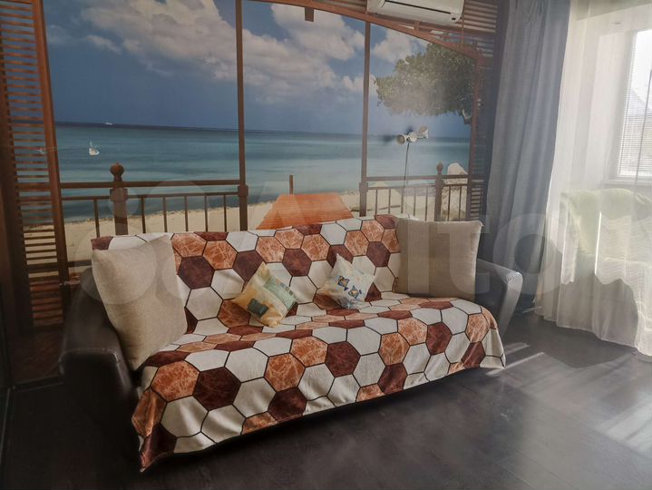 2-к. квартира, 63 м², 1/12 эт.