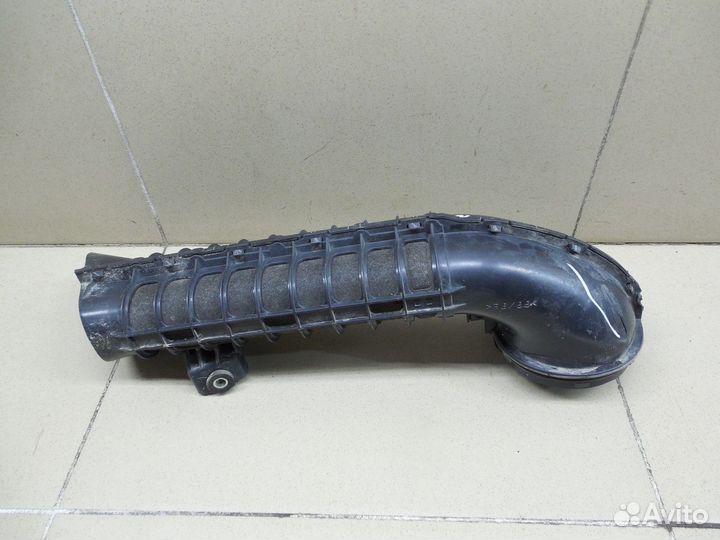 Патрубок воздушного фильтра Fortuner 2015