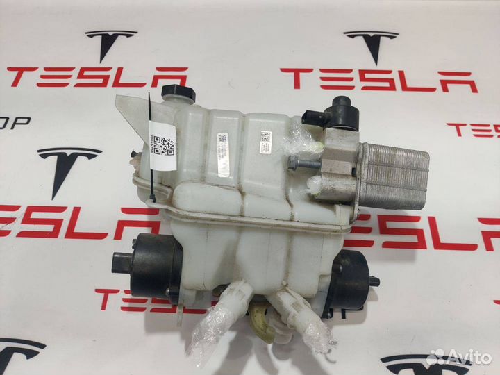 Тепловой насос Tesla Model 3 2019 1088248-00-D