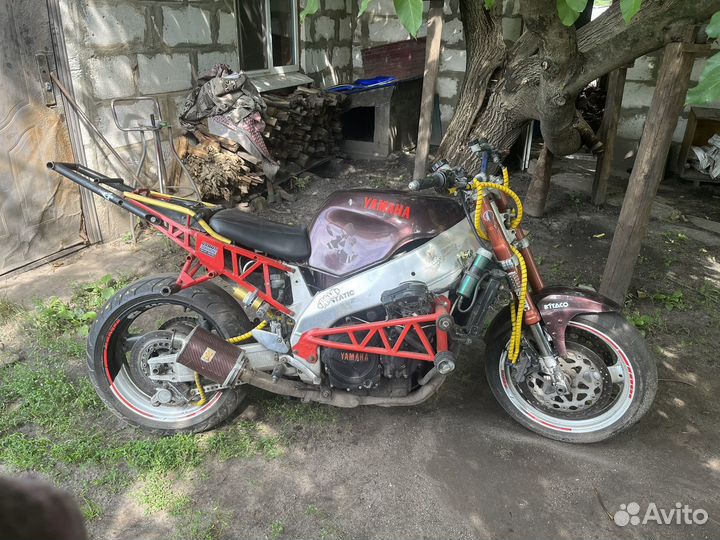 Yamaha yzf 1000 r thunderace