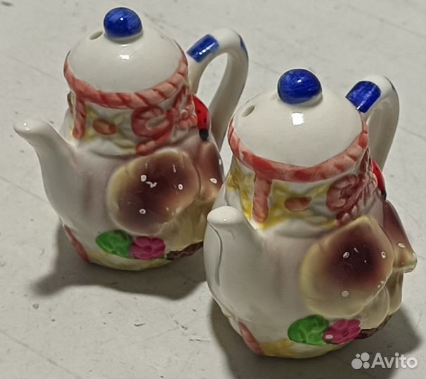 Солонка и перечница фарфор