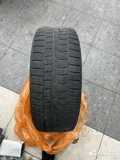 Dunlop Winter Maxx WM01 245/45 R19 и 275/40 R19