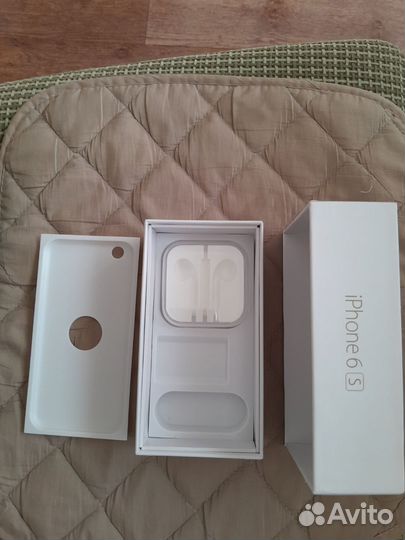 Коробка от iPhone 6s