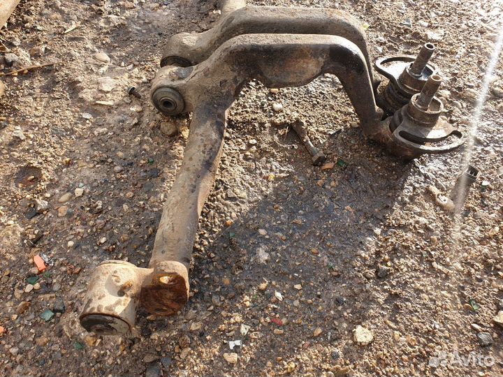 Рычаг передний правый левый верхний transporter t4