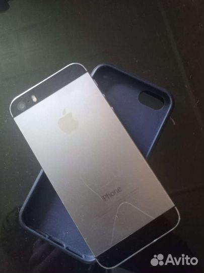 Телефон iPhone 5s