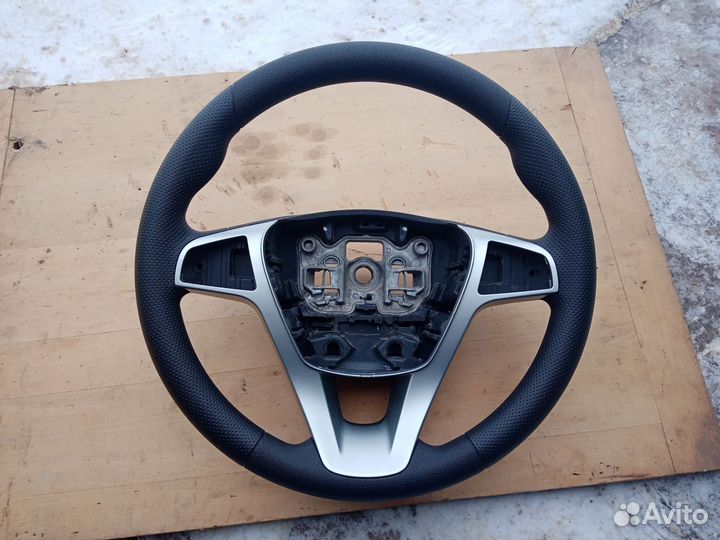 Руль от Весты ставим на Ларгус, Логан, Альмера