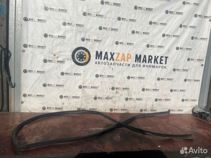 Уплотнительная резинка перед прав Chery Tiggo