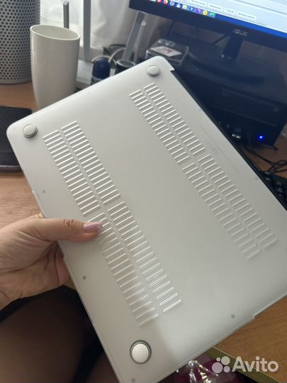 Macbook air 13 2019 в отличном состоянии