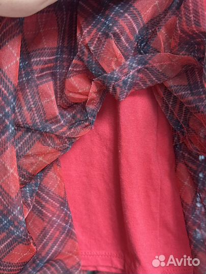 Нарядное красное платье 116