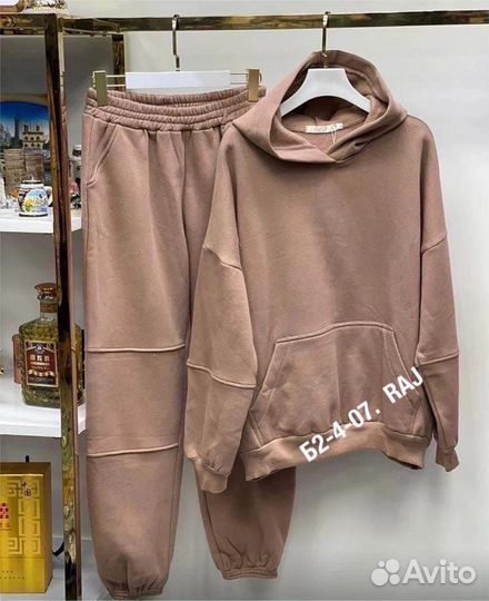 Спортивный костюм женский, теплый, новый 46-50