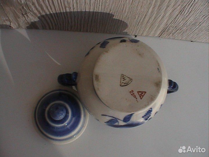 Сахарница. Гжель