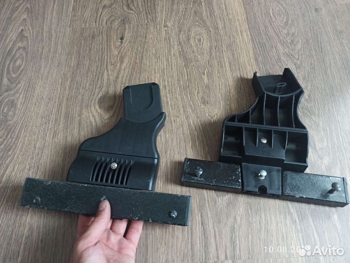 Переходник maxi cosi (для новой и старой версии)