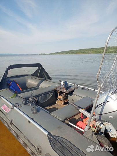 Лодка пвх Посейдон Антей 380 с мотором Honda 20 DK